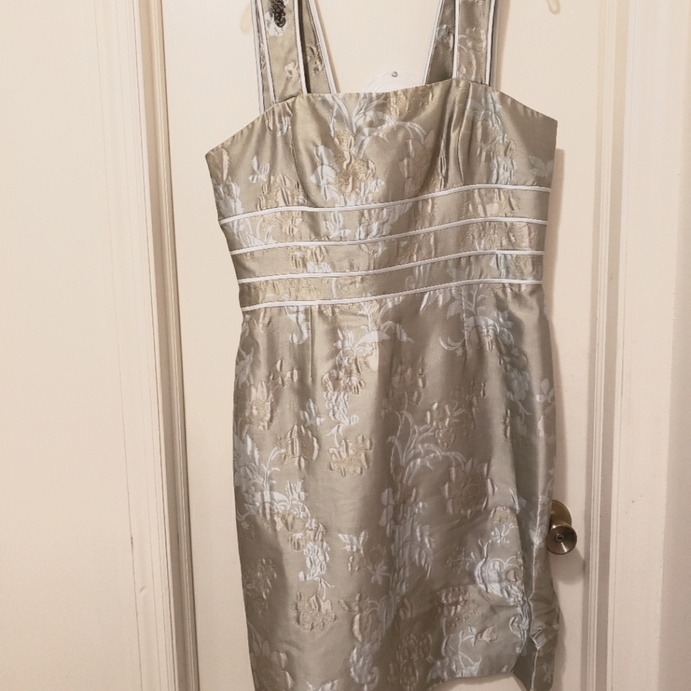 Kay Unger Silver Floral Jacquard Prom Dress